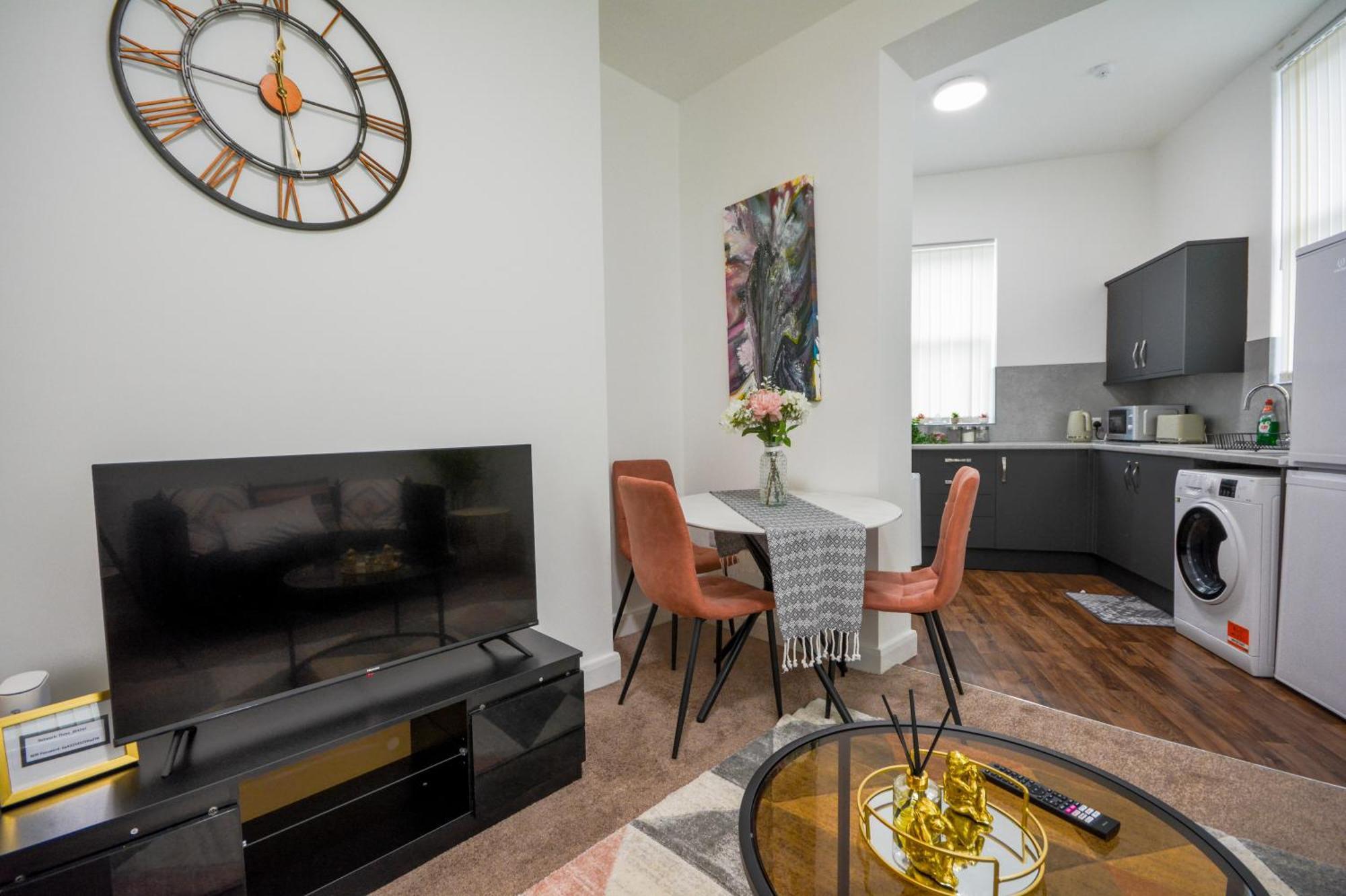 Stylish Suite With Free Parking Манчестер Экстерьер фото